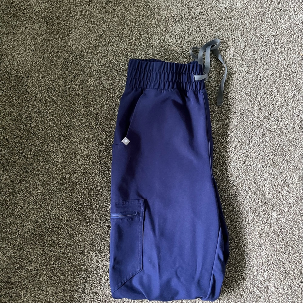 Small tall high waisted Zamora scrub joggers- navy